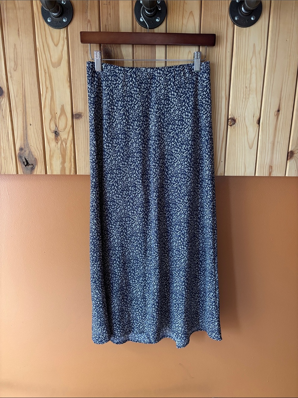 BE COOL Navy and White Floral Maxi Skirt